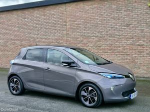 Renault Zoe SIGNATURE NAV BOSE EDTION - Image 4