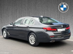 BMW 5-Series 520d SE Saloon - Image 3