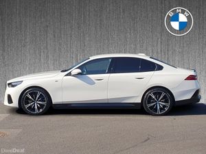 BMW i5 eDrive40 M Sport Pro Saloon - Image 4