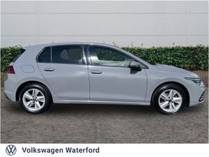Volkswagen Golf 1.0 TSI 110HP Life - Image 4