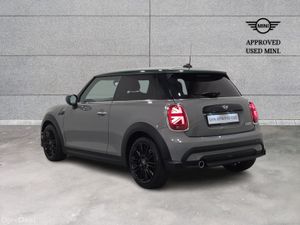 Mini Cooper 3-Door Cooper Exclusive - Image 3