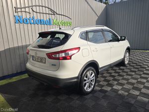 2016 Nissan Qashqai 1.5 Diesel SV - Image 3