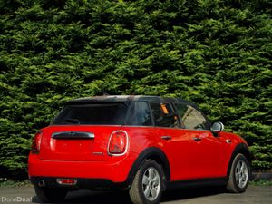 MINI COOPER D 2018-LOW MILEAGE - Image 4