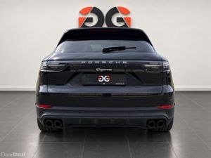 Porsche Cayenne V6 E-HYBRID AUTO 456BHP *1 OWNER * - Image 4