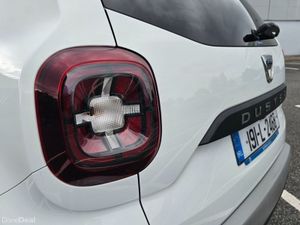 Dacia Duster PRESTIGE 1.5 DCI, SERVICE, NCT, AA AP - Image 4