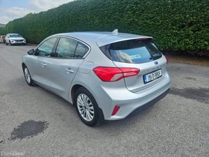 Ford Focus 2019 1.0 ECOBOOST TITAUNIM 125 - Image 3
