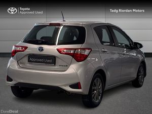 Toyota Yaris HYBRID 5DR LUNA - Image 2