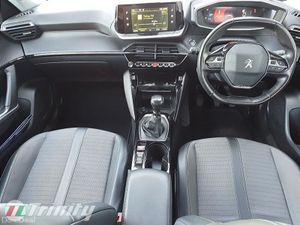 Peugeot 2008 ** ALLURE ** 1.2 PURETECH 100BHP ** T - Image 2