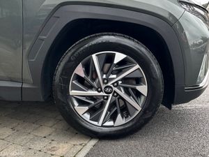 Hyundai Tucson 2WD Executive Plus - Image 4