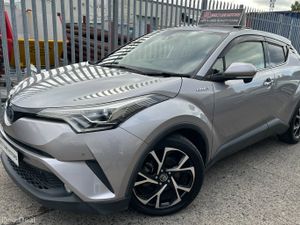 2018 Toyota C-HR  | G Package - Image 2