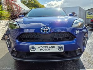 Toyota Yaris Cross 1.5 HYBRID / X SPEC / LOW MILEA - Image 4
