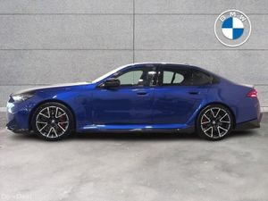 BMW M5 Saloon - Image 4