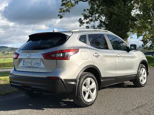 Nissan Qashqai 2017 SV 1.5 Diesel Low mileage - Image 4