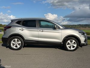 Nissan Qashqai 2017 SV 1.5 Diesel Low mileage - Image 3