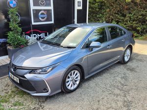 Toyota Corolla Luna Sport 1.8 Petrol Hybrid 2019 - Image 4