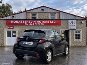 Toyota Yaris *ORIGINAL IRISH CAR*  1.5 HYBRID LUNA - Image 2