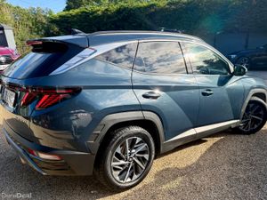 2021 Hyundai Tucson Executive Plus - Image 2