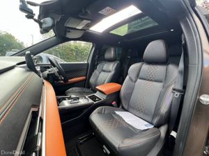 Mitsubishi Outlander 7-SEATER 2.4 HYBRID AUTO ** H - Image 2