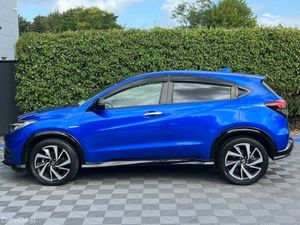 Honda Vezel RS 1.5 HYBRID AUTO // 18" DIAMOND CUT - Image 3