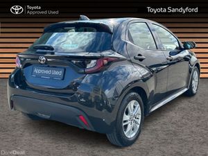 Toyota Yaris HYBRID LUNA // REAR CAMERA // TOYOTA - Image 2