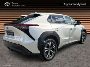 Toyota bZ4X SPORT 11KW EV AUTOMATIC // HEATED SEAT - Image 2