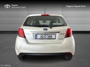 Toyota Yaris YARIS HYBRID LUXURY MC - Image 4