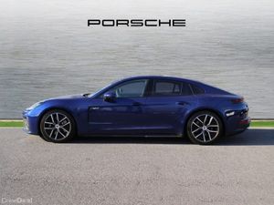 Porsche Panamera 4 E-Hybrid - Image 4