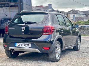 Dacia Sandero Stepway 2021 1.5 diesel - Image 4