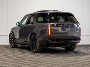 262 Range Rover P460e SE *Pan Roof - Image 4