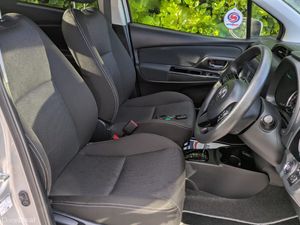 Spotless Toyota Yaris 1.3 Petrol Automatic, 2020 - Image 4