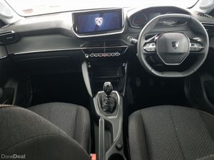 Peugeot 208 Petrol Turbo 100bhp Style - Image 4