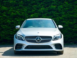 Mercedes-Benz C200 AMG-Line 2018 - Image 3