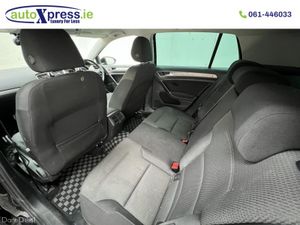 Volkswagen Golf 1.2 TSI COMFORTLINE, Low mileage - Image 4