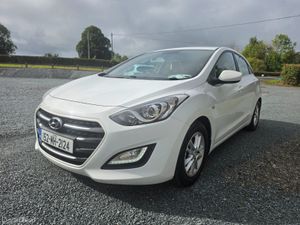 Hyundai i30  ( NCT and TAX ) 1 owner from new - Image 2