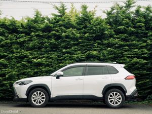 Toyota Corolla Cross Hybrid 2022 | Ultra Low Miles - Image 2