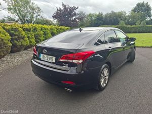 Hyundai i40 1.7 CRDI SE NAV BL/DR 141 4DR 141PS - Image 3