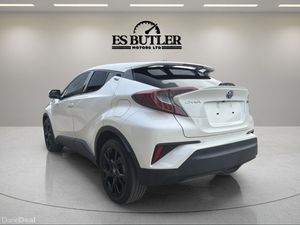 2019 Toyota CHR 1.8L AUTO PETROL HYBRID LUNA SPORT - Image 3