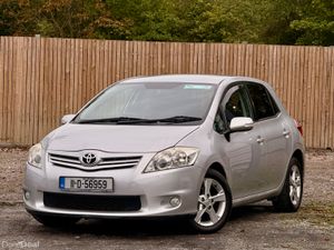 Toyota Auris 2011 1.4 D-4D DPF Sport Automatic - Image 2