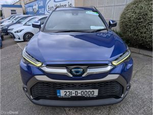 Toyota Corolla Cross Z HYBRID AUTOMATIC 1.8 PETROL - Image 2