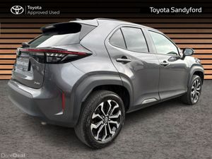 Toyota Yaris Cross LUNA SPORT // REAR CAMERA // SM - Image 3