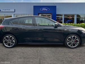 Ford Focus 1.5 EcoBlue ST-Line Vignale 5dr Auto - Image 3