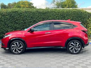 Honda Vezel RS 1.5 HYBRID AUTO // LOW MILEAGE // R - Image 3