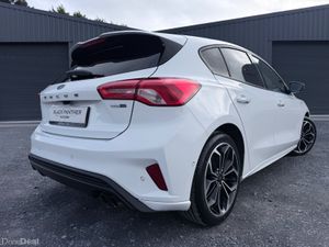 Ford Focus 221’ ST Line 1.0 EcoBoost MHEV - Image 4