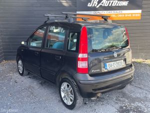 Fiat Panda DYNAMICS 5DR - Image 4
