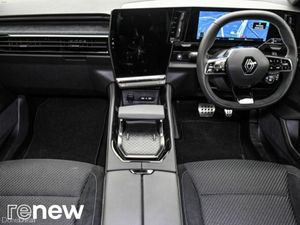 Renault Austral techno esprit Alpine E-Tech 200 - Image 3