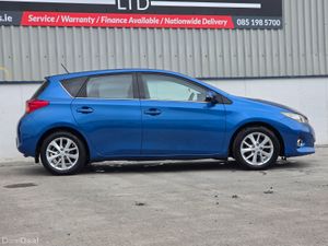 Toyota Auris 2014 1.4 d4d HIGH SPEC LUNA MODEL - Image 4