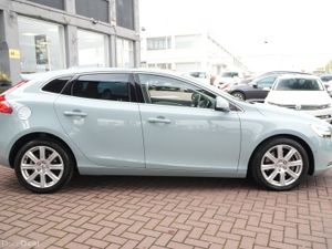 2017 VOLVO V40 D4 INSCRIPTION POLESTAR - Image 3