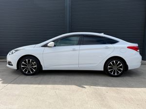 Hyundai i40 EXECUTIVE 4DR - Image 4