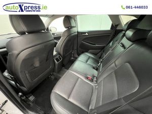 Hyundai Tucson 1.7 Premium, Manual, Reversing Came - Image 4