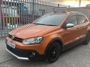 2015 VOLKSWAGEN POLO (AUTOMATIC) - Image 2